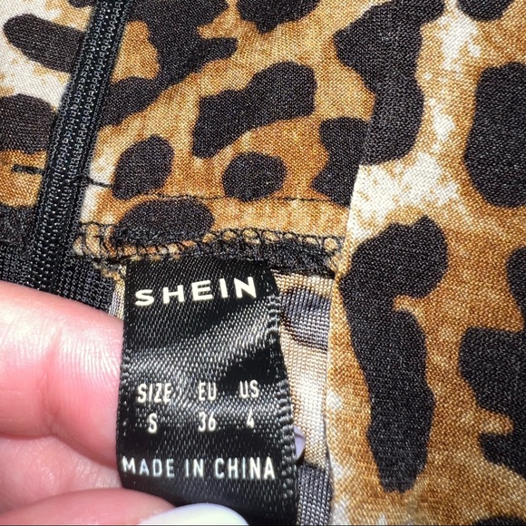 Cheetah MIDI Skirt with slit - Picture 3 of 6